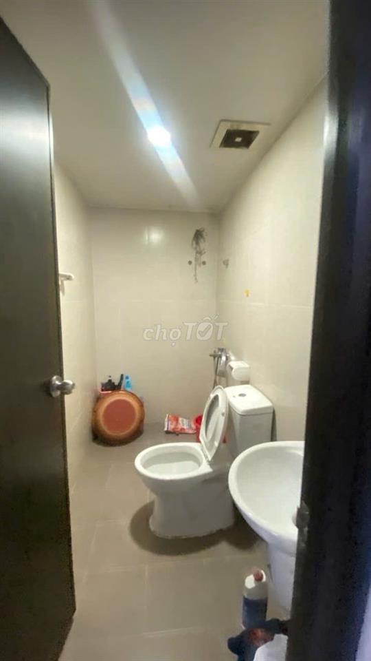 Chi thuê căn hộ Sky9, 63m2 2Pn 2Wc Ban công, Có Nội thất gần full, 8tr