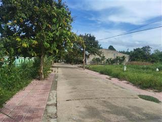 Lô đất 112m2, giá 979tr, điện bàn  đà nẵng 8km, gần ubnd, trường học, sổ hồng sẵn,  0918 852 ***