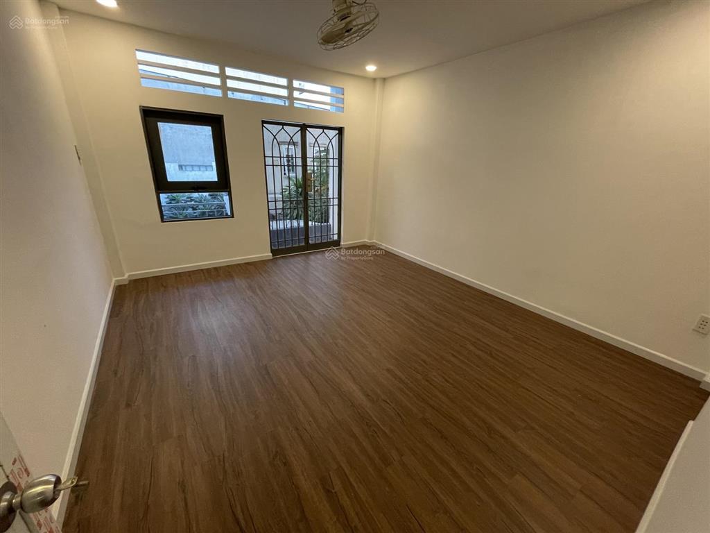Bán nhà 226/..., gò vấp, 6.15 tỷ, 58,9m2, sổ hồng (có sân vườn trước nhà  hẻm nội bộ 3 căn)
