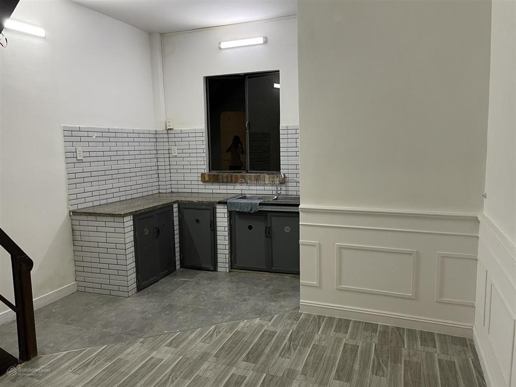 Bán nhà 226/..., gò vấp, 6.15 tỷ, 58,9m2, sổ hồng (có sân vườn trước nhà  hẻm nội bộ 3 căn)
