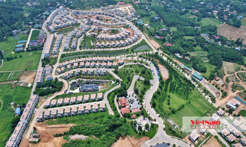 Chính chủ bán bt đơn lập 350m2 view trực diện hồ thiên nga  ngay cổng legacy hill với giá 7.95 tỉ