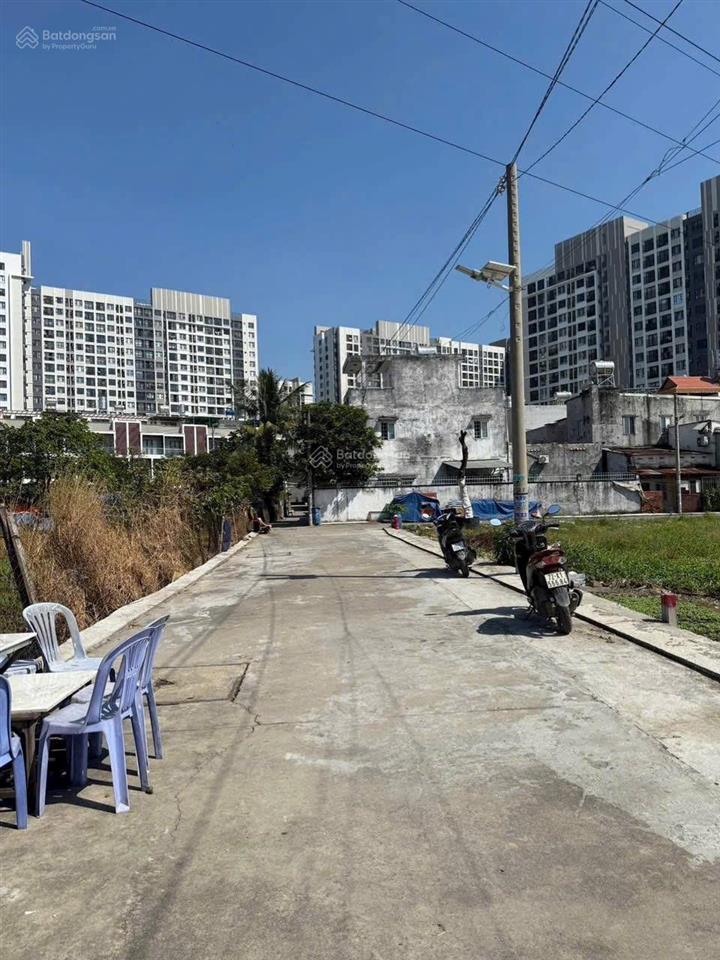 Đất thổ cư 60m2 (4x15m) ngay chung cư picity