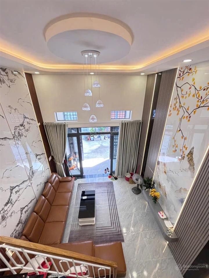 Nhà 3 phòng ngủ ngay chợ cầu đồng ngã tư ga