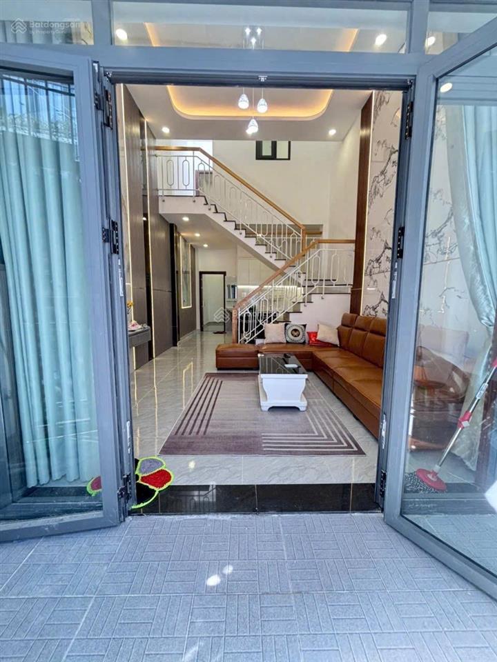 Nhà 3 phòng ngủ ngay chợ cầu đồng ngã tư ga