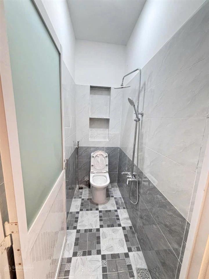 Nhà 3 phòng ngủ ngay chợ cầu đồng ngã tư ga