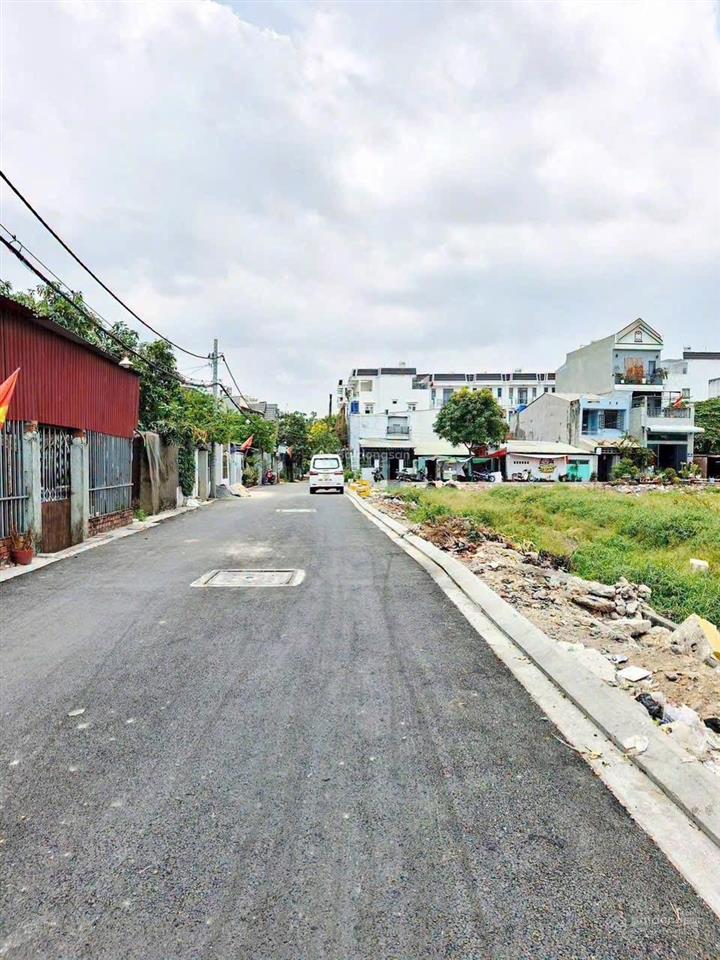 Đất thổ cư đường nhựa ngay gần chợ minh phát