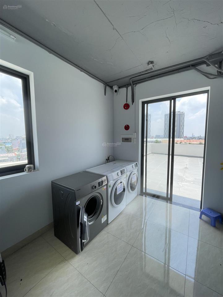 Phòng full nội thất giá 3.9tr ngay khu vạn phúc city