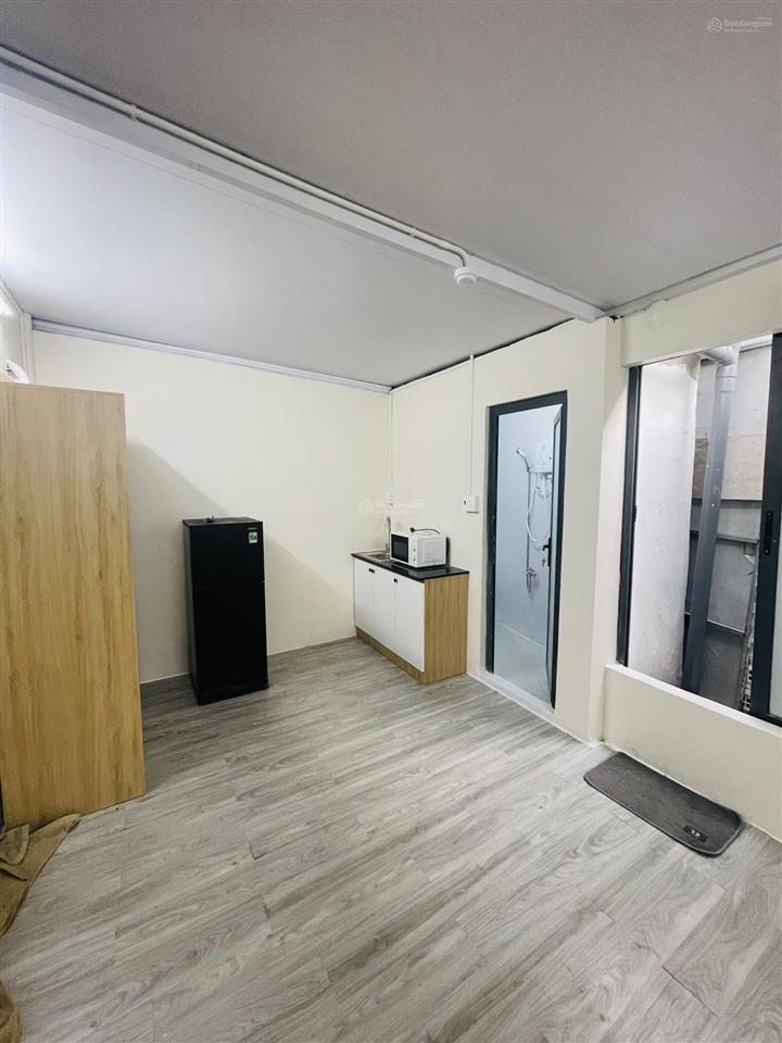 Phòng full nội thất giá 3.9tr ngay khu vạn phúc city