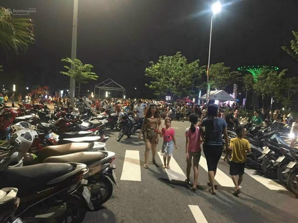 Phố nối house view công viên, ngay chân đế 3 tòa chung cư