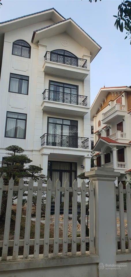 Bán biệt thự vị trí đắc địa mặt đường 40m nằm trong dự án mailand hanoi city. dt 255m2