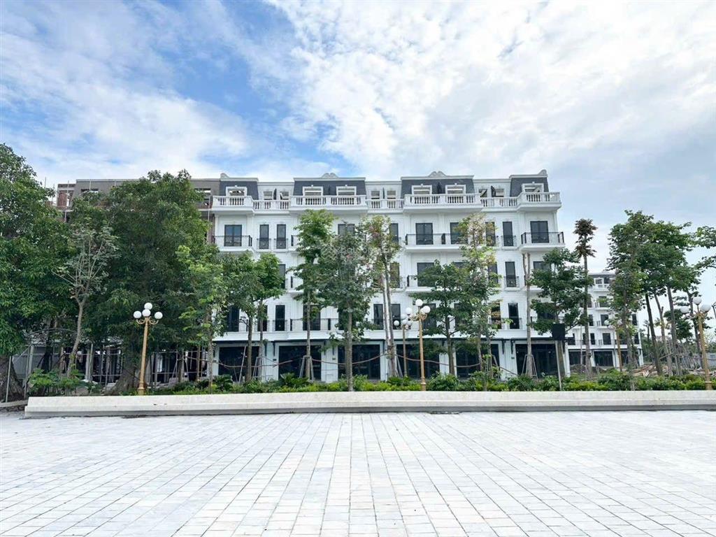 Bán nhà liền kề đông dương đức thượng