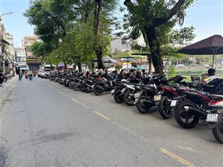 Giảm 1 tỷ bán nhanh nhà 3 tầng  ngay bờ hồ hàm nghi 100m2 nở hậu  giá chỉ 8.7 tỷ.