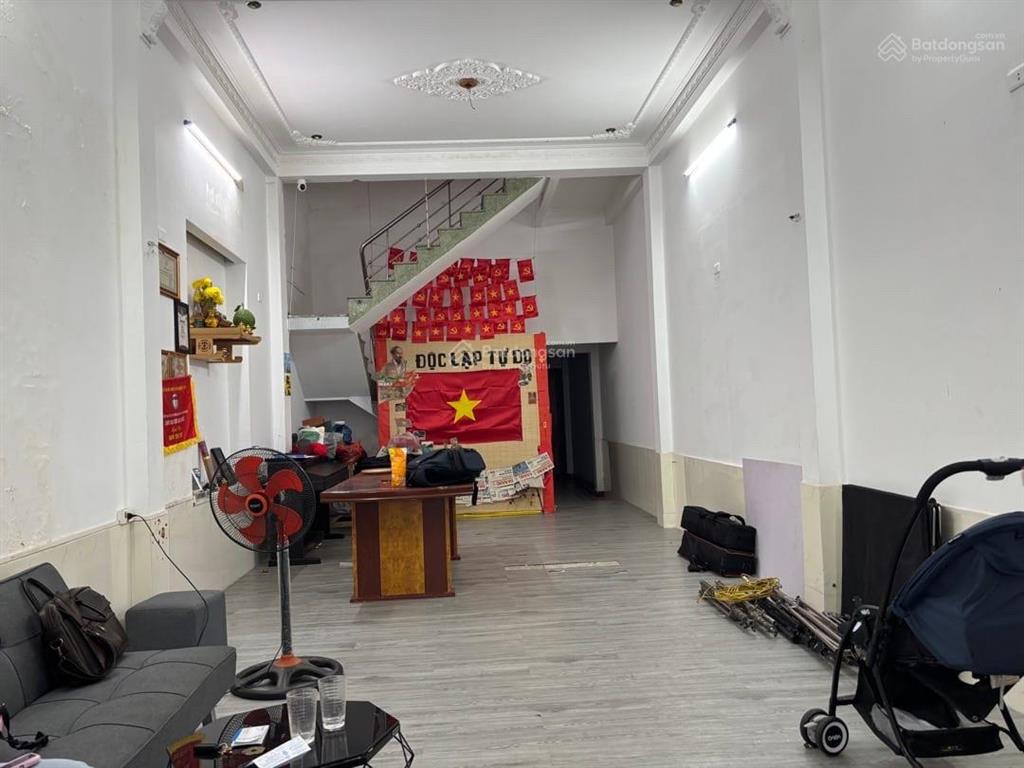 Bán nhà 3 tầng đường văn cao quận thanh khê ngay bờ hồ hàm nghi đường oto 6m  giá nhỉnh 8 tỷ
