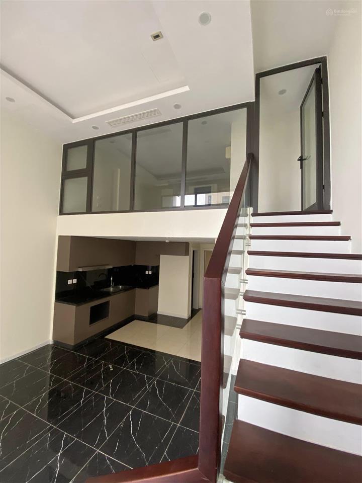 Cho thuê cc tại sunshine palace, 9,5 triệu/th, 68m2, view cầu vĩnh tuy
