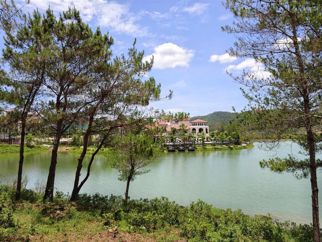 Chỉ với 23 tỷ sở hữu ngay biệt thự đơn lập lakeside view hồ thiều quang ck 16%, tặng ngay 200tr