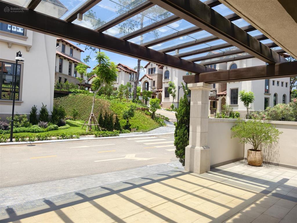 Căn góc mặt hồ hướng nam vip nhất khu lakeside | booking chọn căn theo ý | ký trực tiếp cđt bim