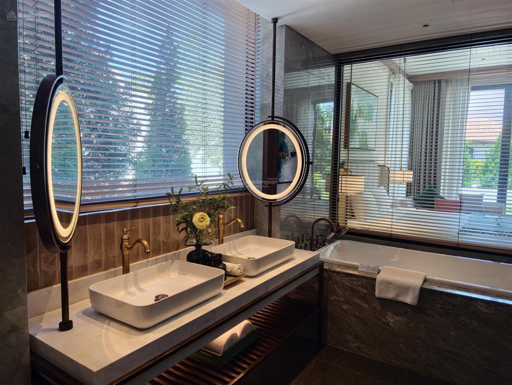 Căn góc mặt hồ hướng nam vip nhất khu lakeside | booking chọn căn theo ý | ký trực tiếp cđt bim