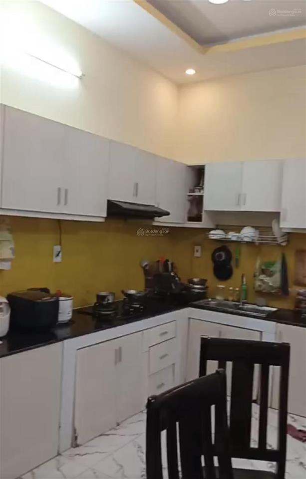 2.5tỷ 3.5 x 13 2 lầu sân thượng