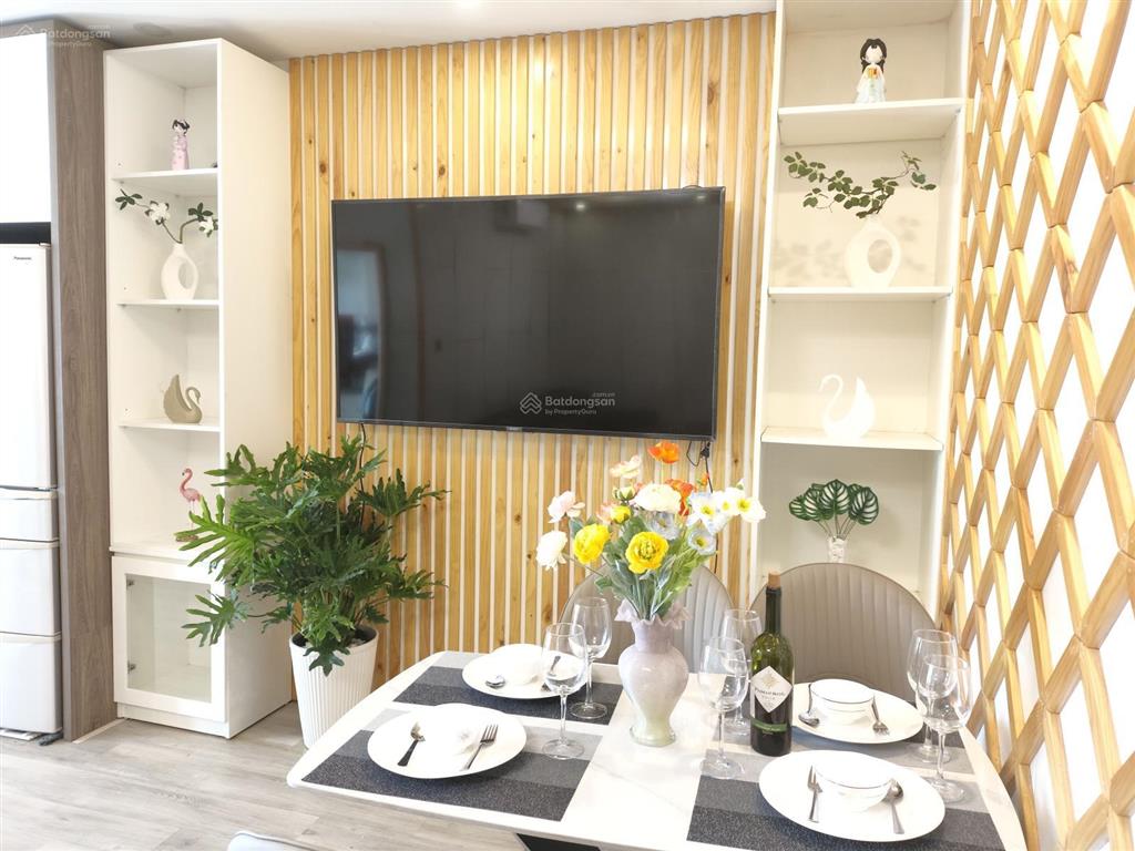 Cần tiền bán rẻ 300tr căn hiếm góc số 74 76m2 mới 90% view biển phố đẹp tại mường thanh 04 trần phú