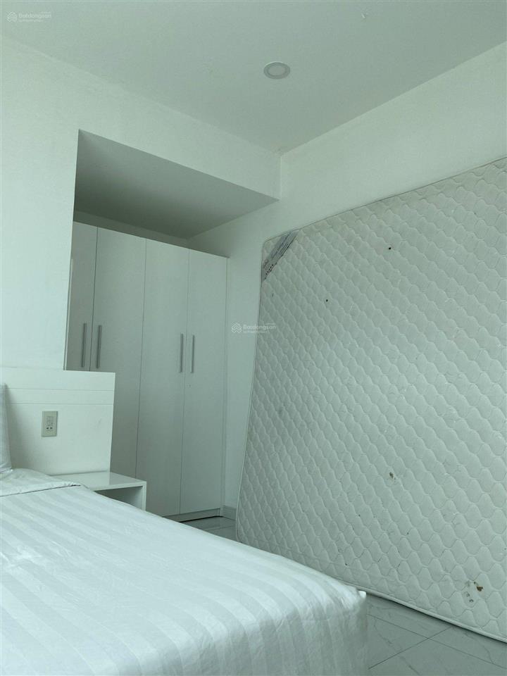 Căn góc số 76, 3 mặt thoáng, rộng 76 m2, tầng cao ít ai bán tại mường thanh 04 trần phú
