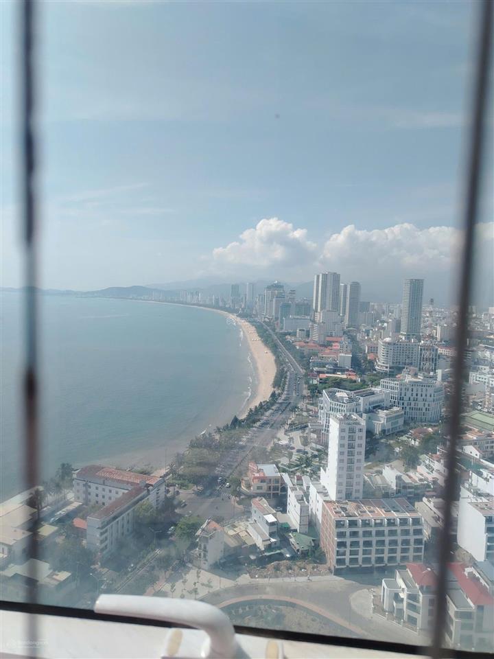 Bán nhanh căn view phố biển đông nam, nội thất mới keng tại mường thanh 04 trần phú
