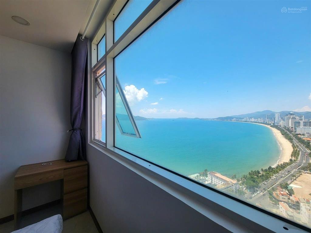 Bán nhanh căn view phố biển đông nam, nội thất mới keng tại mường thanh 04 trần phú
