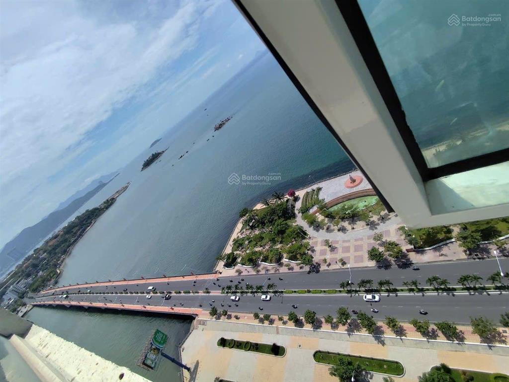 Rẻ 250tr bán gấp căn trực biển đẹp tại mường thanh khánh hoà, số 4 trần phú