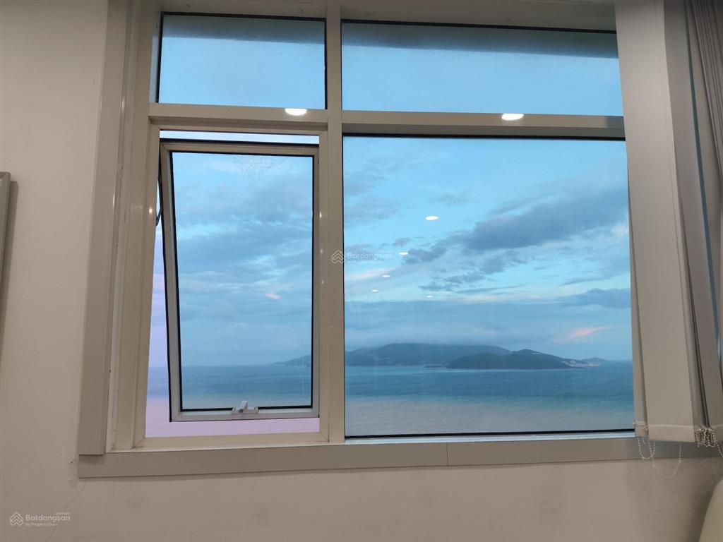 Căn hoa hậu góc biển số 34 76m2 3 view biển nt mới 100% sang trọng tại mường thanh 04 trần phú