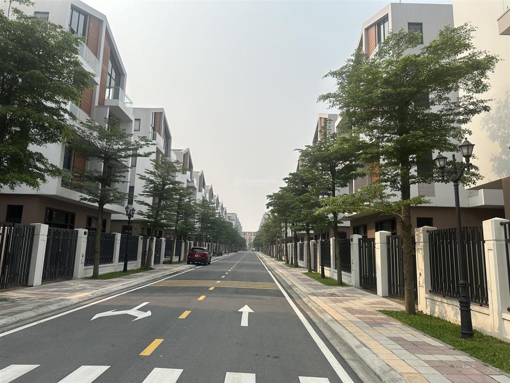 Chính chủ nhờ bán liền kề vin ocepark 3, 60 m2 hơn 9 tỷ