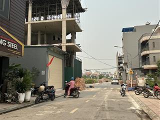 Bán 2 lô đất đấu giá cạnh nhau 150 m2 mặt tiền 10 mét