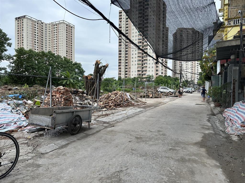 Bán nhà 45 m² xây 6 tầng thang máy trung tâm phường long biên