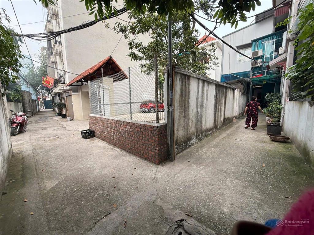 Chính chủ nhờ bán lô góc 50 m² tổ 15 thạch bàn ô tô vào nhà