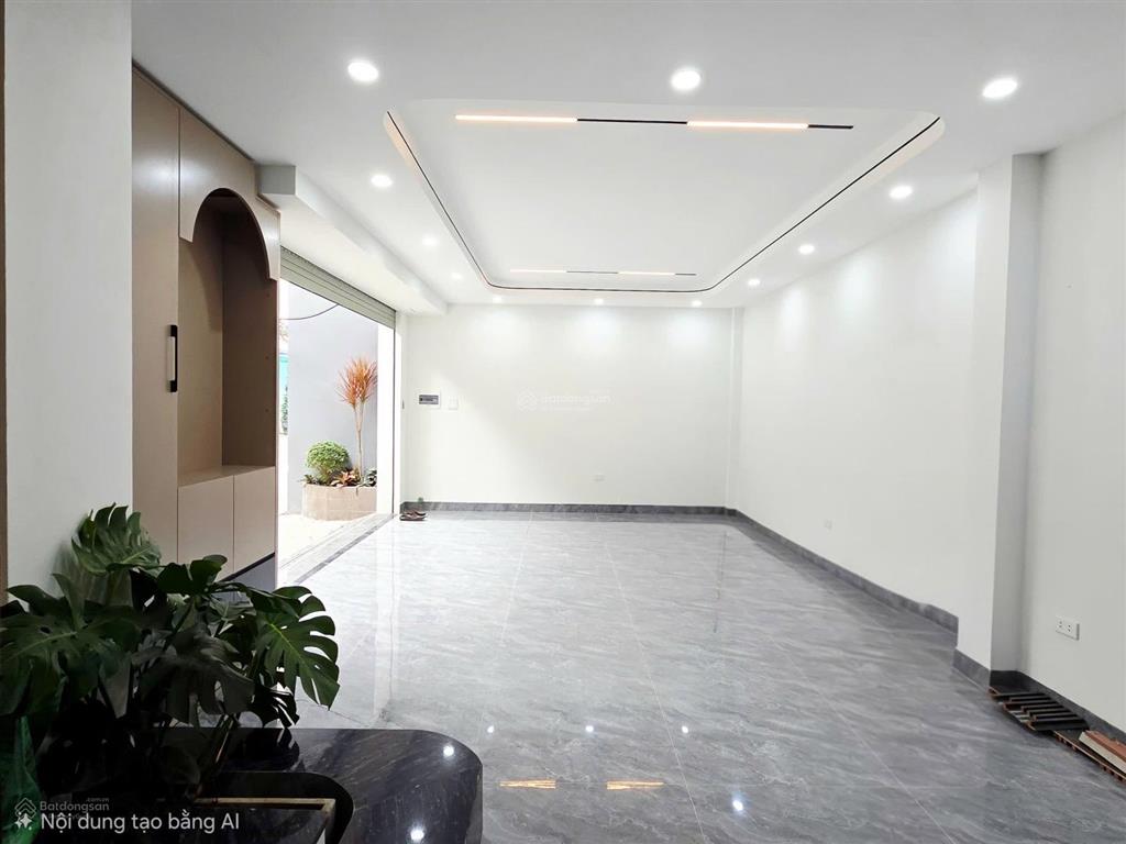 Bán nhà riêng 50 m² ô tô vào nhà thạch bàn long biên