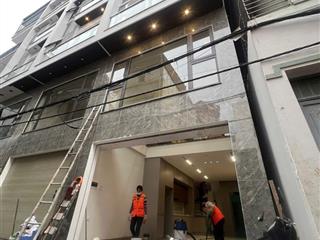 Chính chủ nhờ bán nhà 50m2, xây 6 tầng thang máy ngay hồ điều hòa long biên