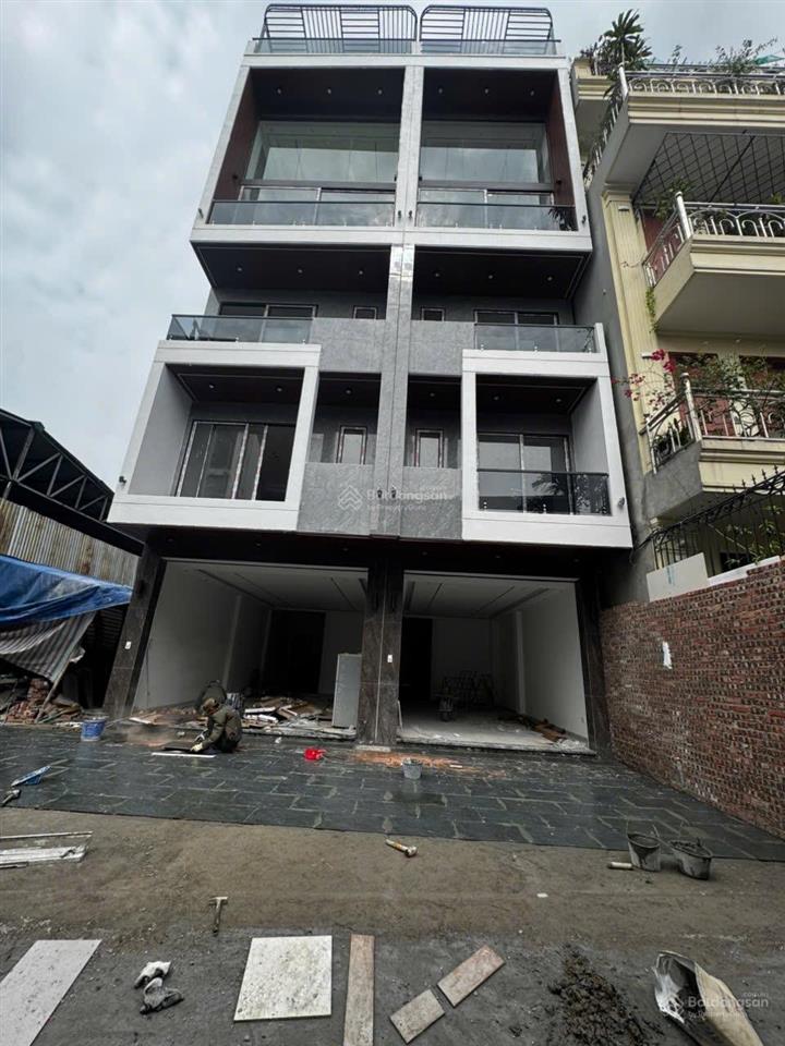Bán gấp nhà 71 m² thạch bàn ô tô vào nhà xây 6 tầng thang máy