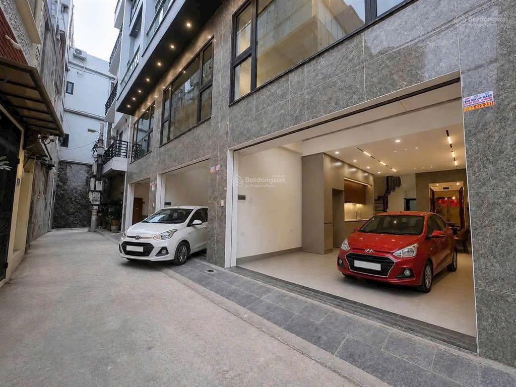 Nhỉnh 9 tỷ nhà 45 m2 xây 6 tầng thang máy tổ 9 thạch bàn ô tô vào nhà