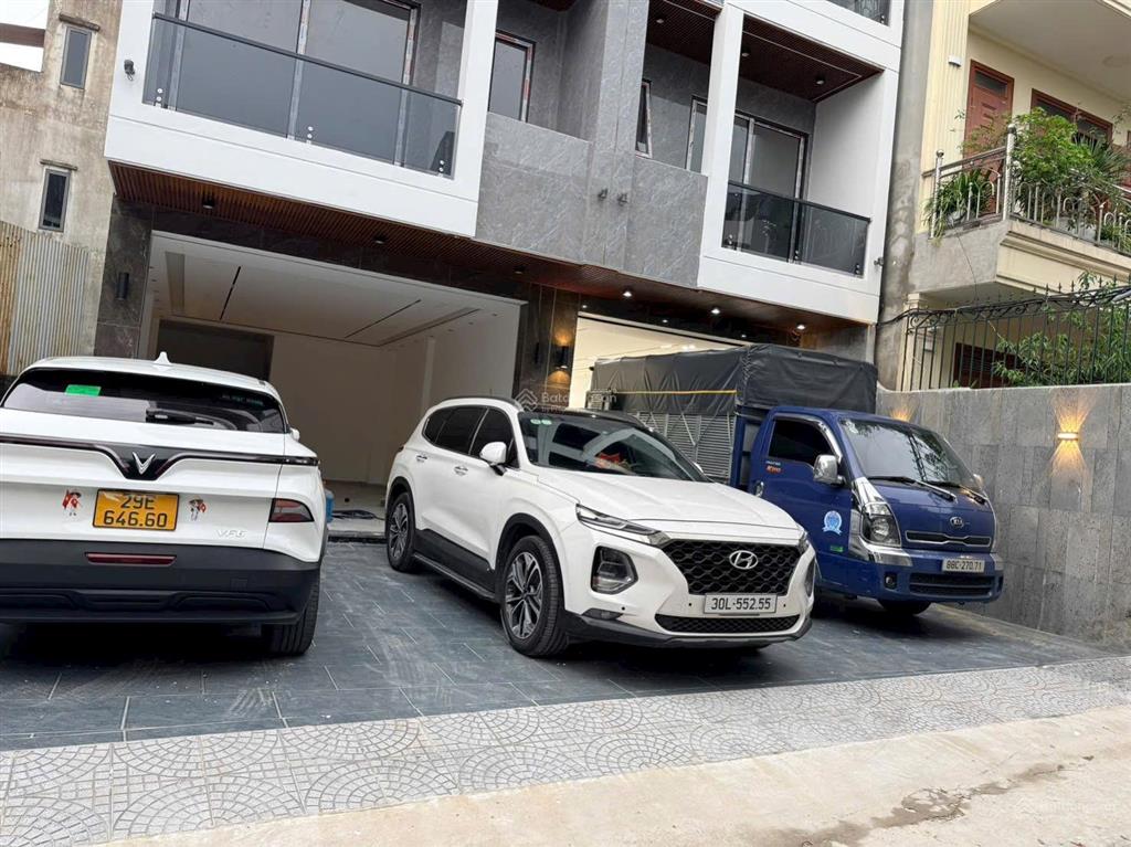 Bán nhà 90m2 xây 6 tầng thang máy nhỉnh 12 tỷ