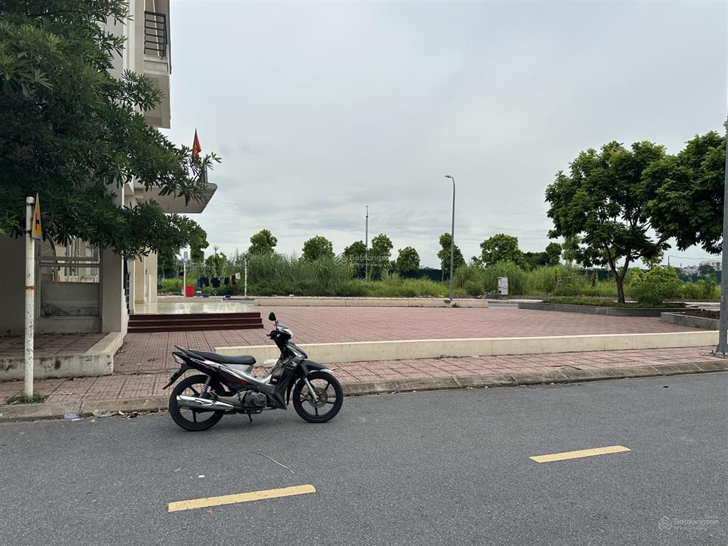 Chính chủ nhờ bán đất đấu giá cự khối long biên