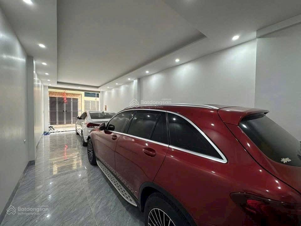 Bán nhà 90 m2 xây 6 tầng thang máy thạch bàn ô tô vào nhà nhỉnh 12 tỷ