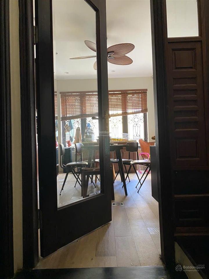 Bán nhà ngõ 28 nguyễn trường tộ, ba đình. dòng tiền đều đặn.phù hợp gia đình ở hoặc làm homestay