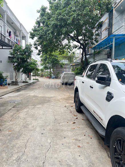 BÁN NHÀ 1 TRỆT 1 LẦU SÁT NGÃ TƯ CHIÊU LIÊU VÀ TRƯỜNG HỌC CẤP 1 