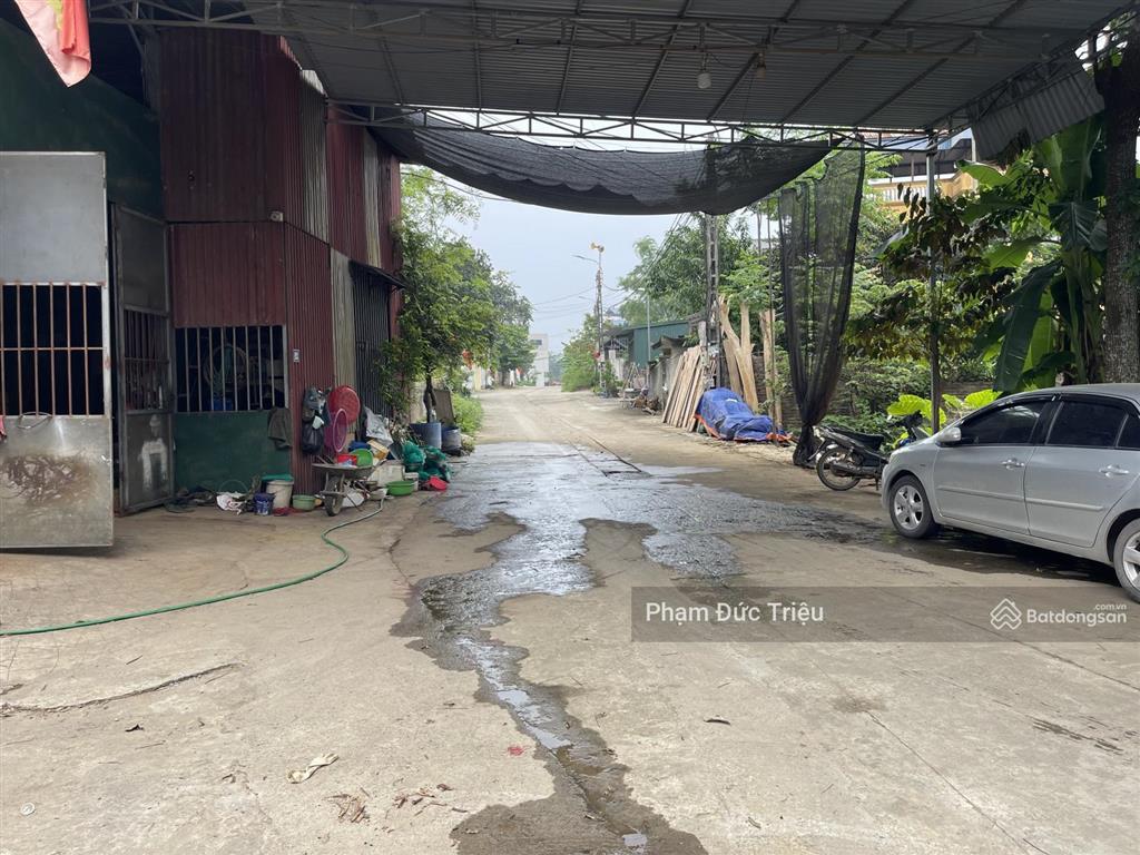 Dân cắt 100m2 đất vành đai công nghệ ngay ngã 3 chợ hoà lạc