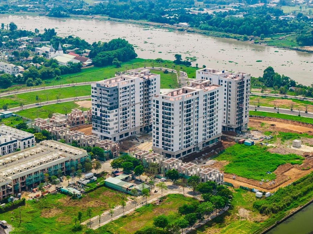 Biệt thự mặt sông sài gòn 300m², vào tiền 10% ký hđmb đóng tiến độ 24 tháng, kđt hud tại tp hcm
