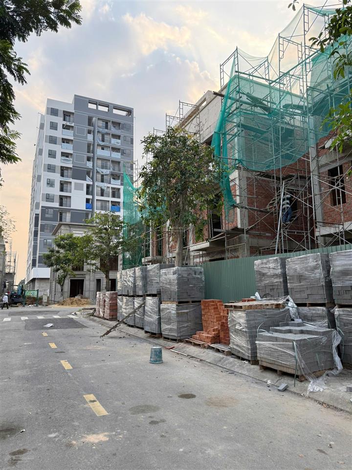 Cn liền kề cạnh chung cư kđt sinh thái hud chánh mỹ,tp hcm mặt sông sài gòn,kí hđmb 40%,bank hỗ trợ