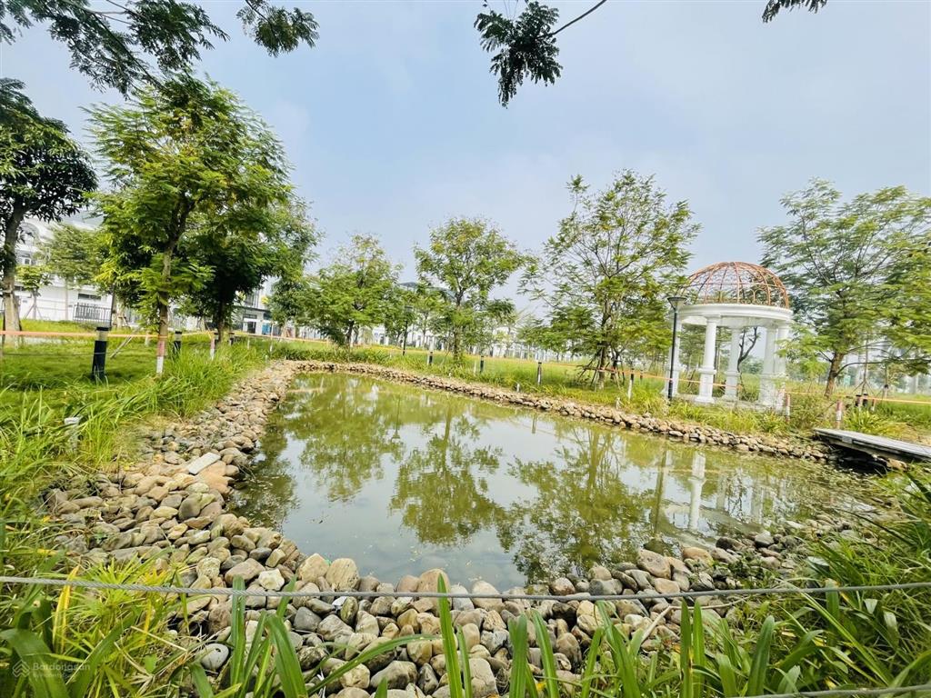 Quỹ hàng liền kề biệt thự tại hud mê linh giá tuwd 6587 triệu/m2, sổ đỏ từng căn.  0974 375 ***