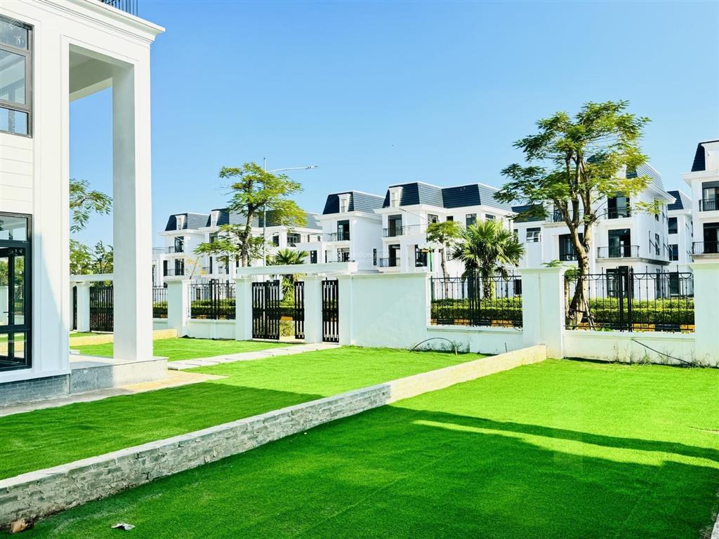 Quỹ hàng liền kề biệt thự tại hud mê linh giá tuwd 6587 triệu/m2, sổ đỏ từng căn.  0974 375 ***