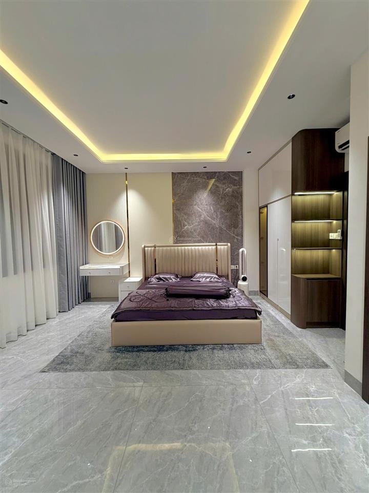 Bán nhà phố 3 lầu mới xây kdc saigon village, full nội thất cao cấp, đã hoàn công đầy đủ