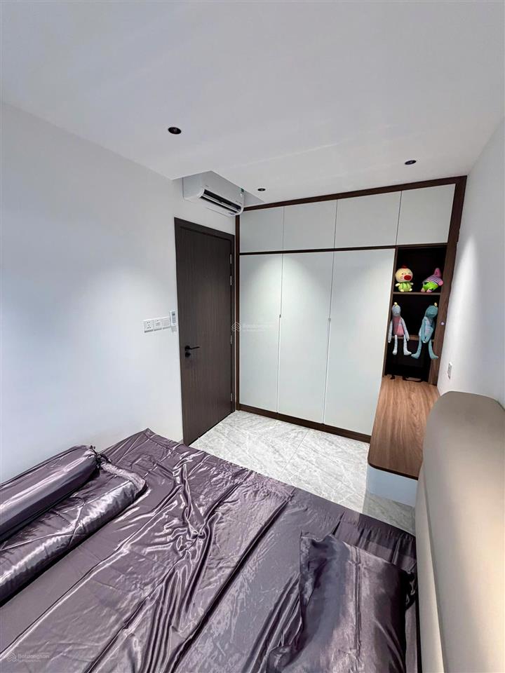 Bán nhà phố 3 lầu mới xây kdc saigon village, full nội thất cao cấp, đã hoàn công đầy đủ