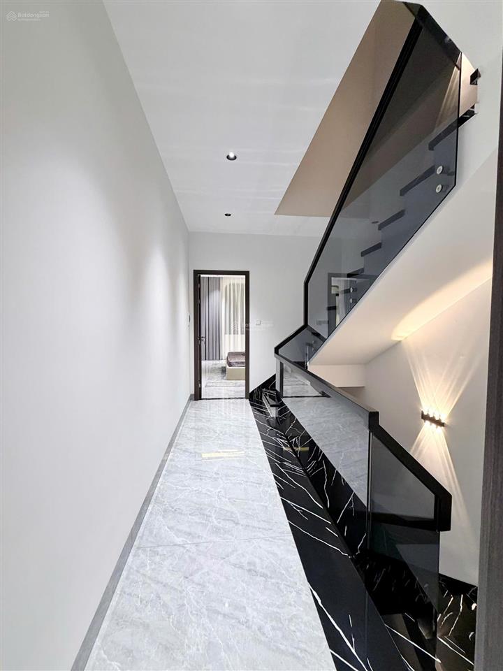 Bán nhà phố 3 lầu mới xây kdc saigon village, full nội thất cao cấp, đã hoàn công đầy đủ
