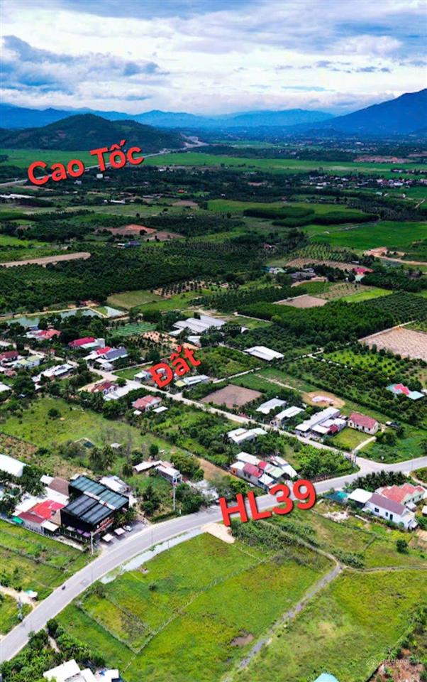 Hạ giá từ 8tr/m2 xuống còn 7.5tr/m2. bán đất mặt đường 9m, trung tâm suối tiên (cũ), diên khánh